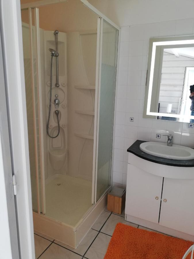 Studio Independant Chez L'Habitant Avec Piscine Et Cuisine Exterieures La Rochelle  Eksteriør billede